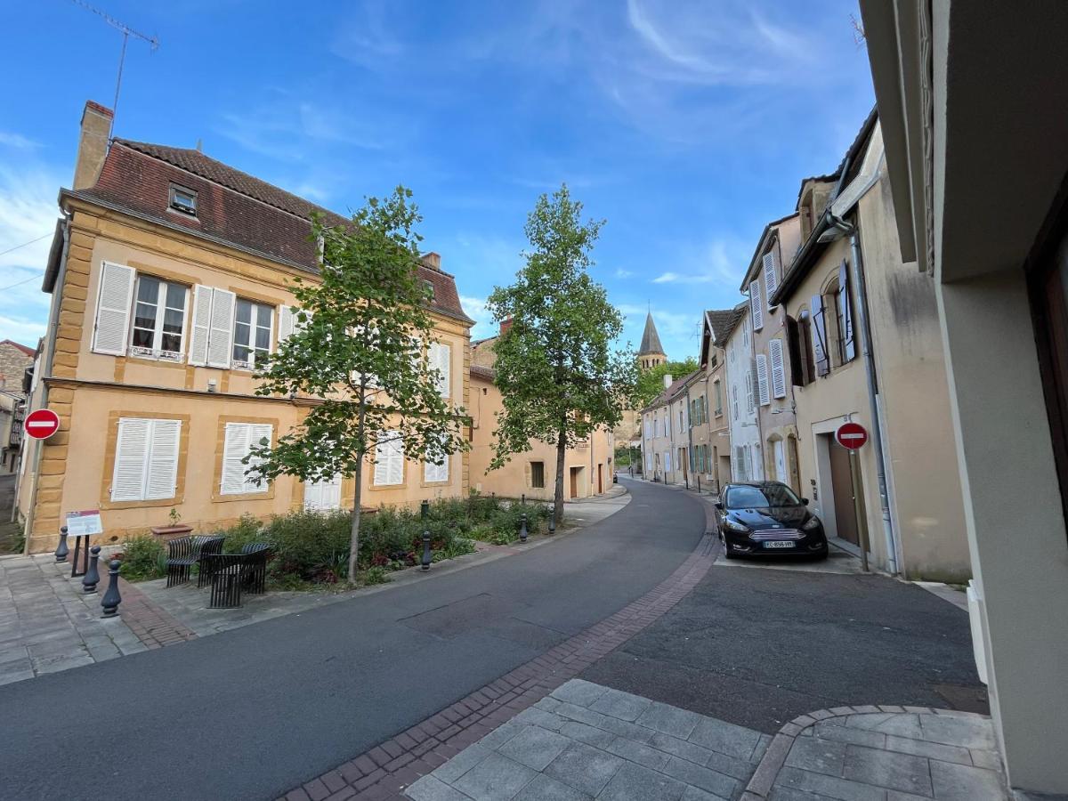 Appartement 6 Personnes - Au Coeur Du Centre Ville Paray-le-Monial Exterior photo